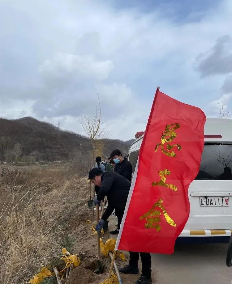 清原满族自治县教育局领导团队新貌及教育革新举措概览