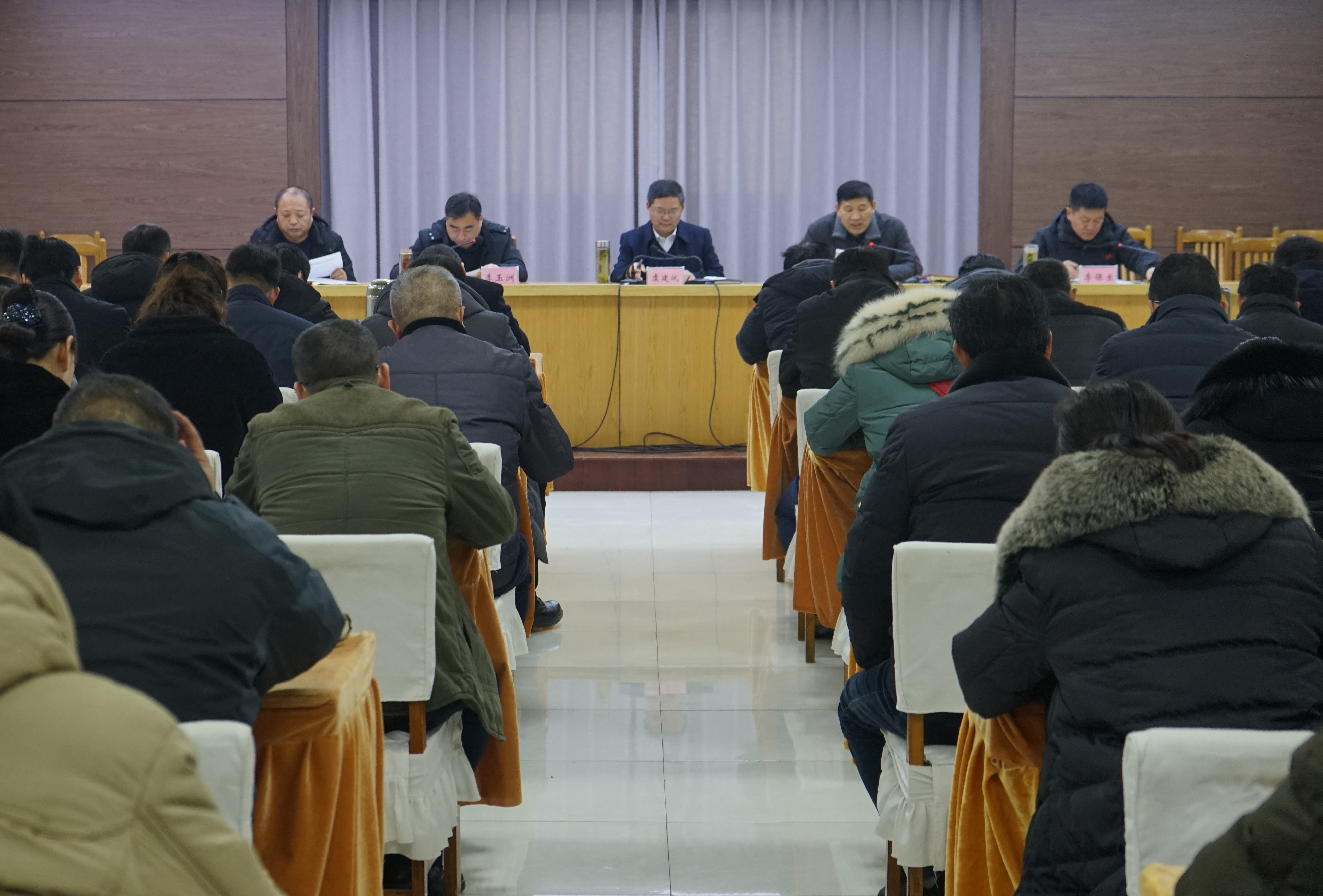 颍泉区住建局推动城市更新，提升居民生活质量新动态